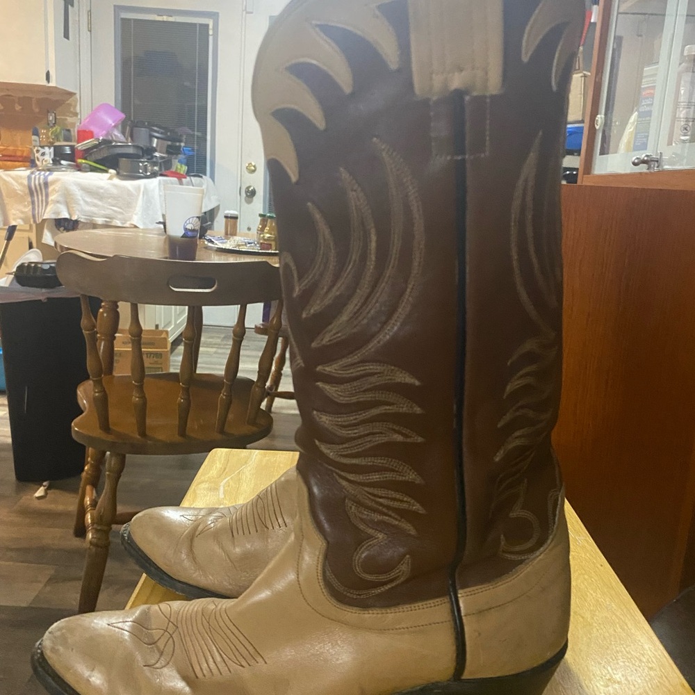 Vintage Cowboy Boots - Brown and Cream